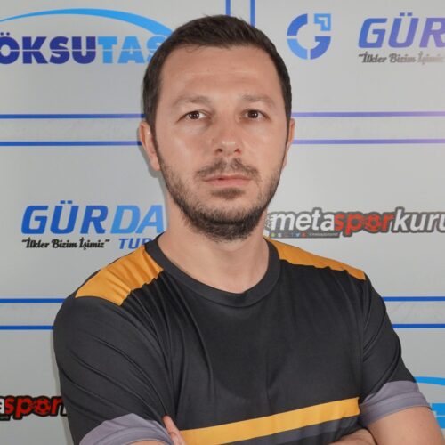 İsmet YÜZÜCÜ