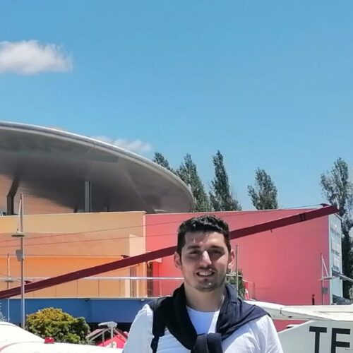 Aydın  AY