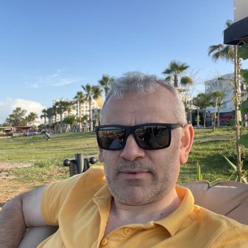 Nihat ÖZTÜRK