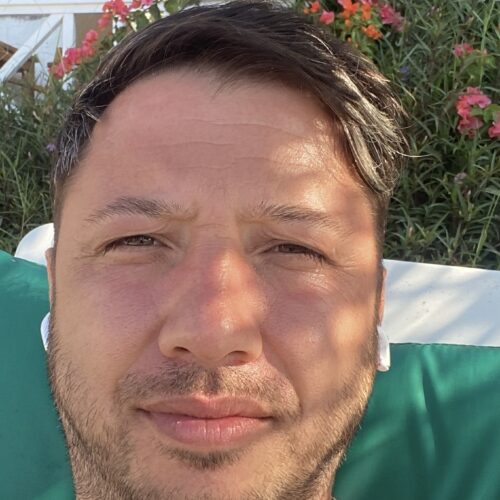 Hikmet ÇAVUŞOĞLU