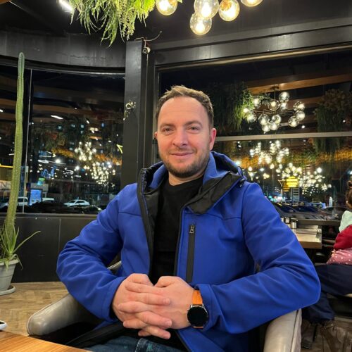 Gökhan  TÜRK