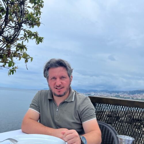 Oğuzhan ÖZKURT