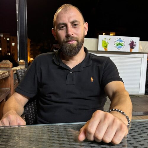 Ali NAVDAR