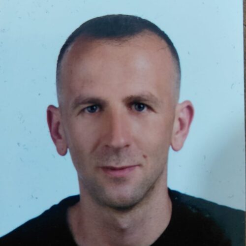 Kadir  KUS