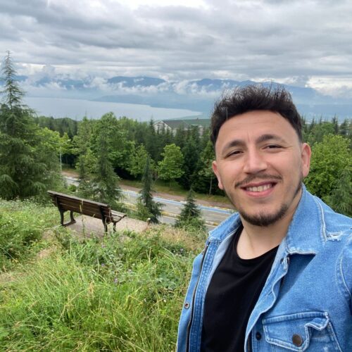 Enes HİKMET